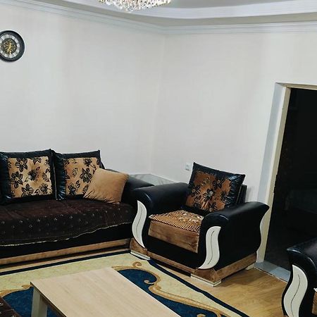 Apartment On Saakadze บาทูมิ ภายนอก รูปภาพ