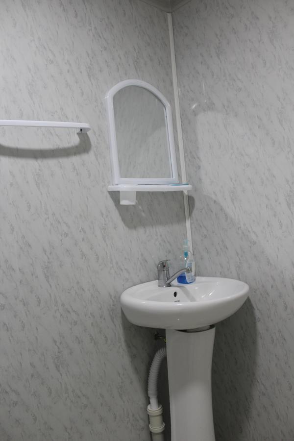 Apartment On Saakadze บาทูมิ ภายนอก รูปภาพ